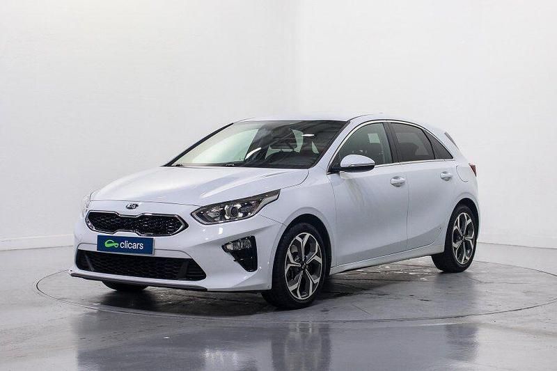 Usado Kia Ceed 140 CV (102 kW) 2019 Blanco Utilitario