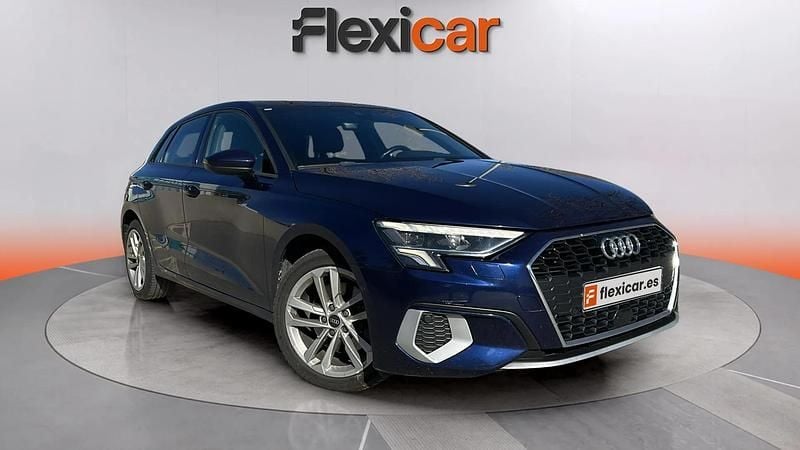 Usado Audi A3 Premium 110 CV (80 kW) 2021 Azul Berlina