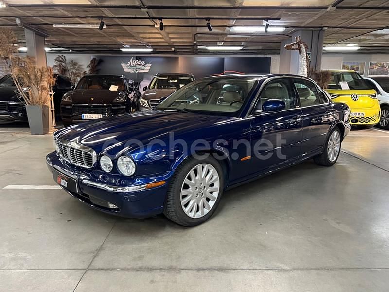 Azul Usado 2005 Jaguar XJ8 Executive Berlina | 9995 € - Imagen 1/4