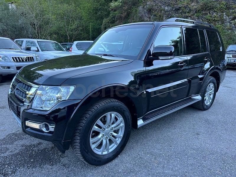 Usado Mitsubishi Montero 190 CV (139 kW) 2018 Negro SUV