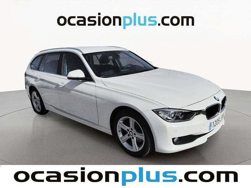 Usado BMW 318 143 CV (105 kW) 2015 Blanco Familiar