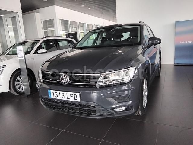 Usado VW Tiguan Edition 130 CV (95 kW) 2020 Gris / plata SUV