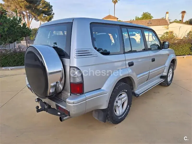 Usado Toyota Land Cruiser 125 CV (91 kW) 2000 Gris / plata SUV