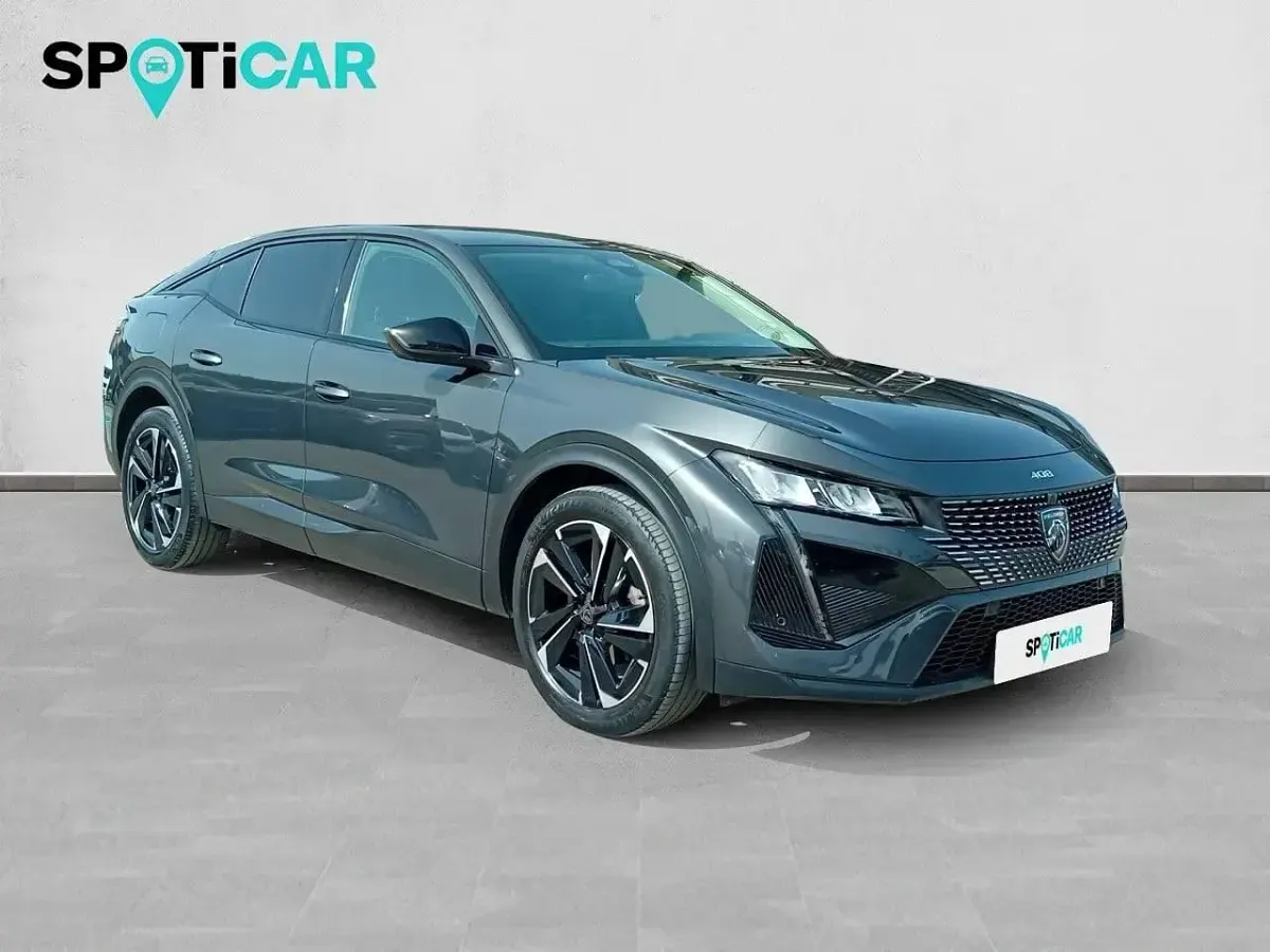 Usado Peugeot 408 Allure 130 CV (95 kW) 2023 Gris SUV