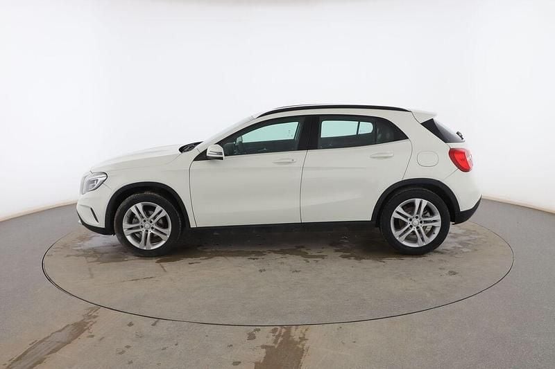 Usado Mercedes GLA200 Style 135 CV (99 kW) 2015 Blanco SUV