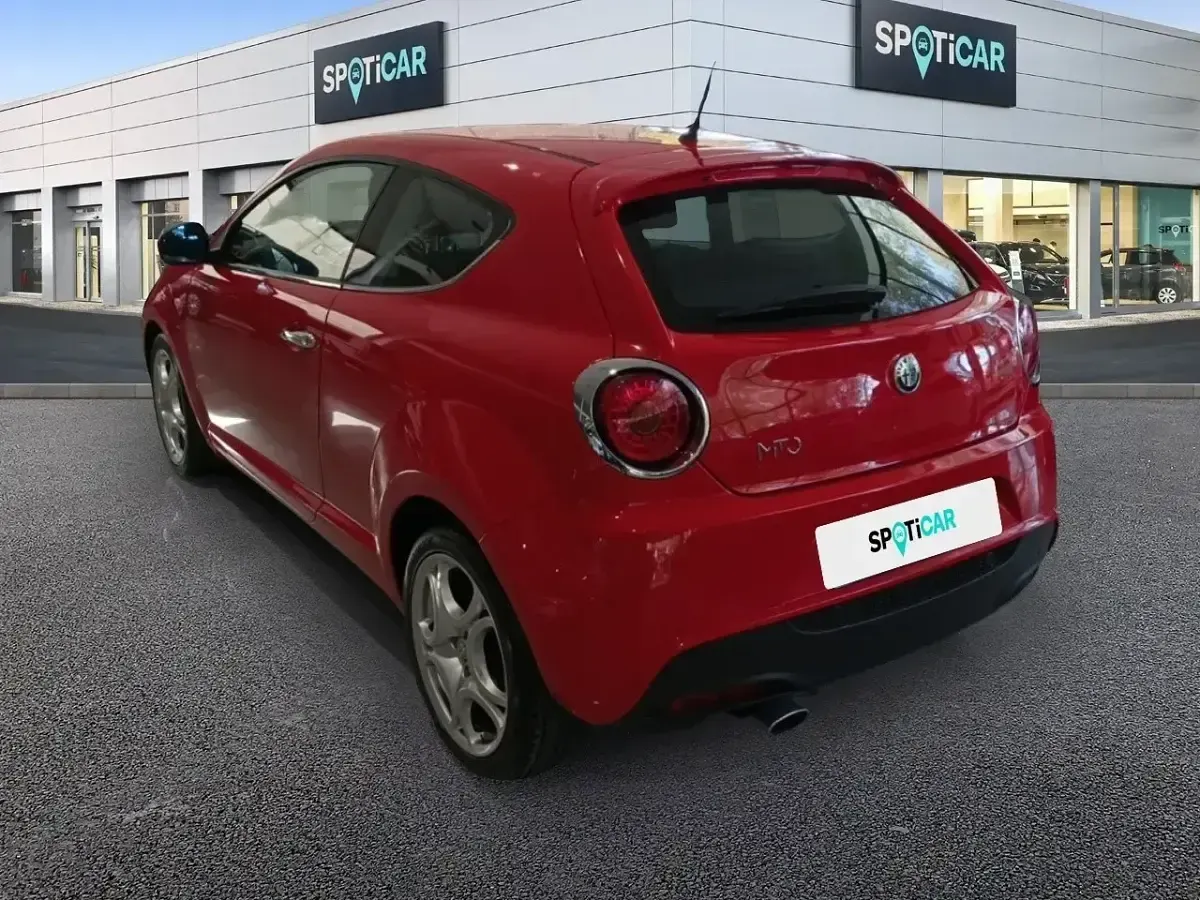 Usado Alfa Romeo MiTo Distinctive 135 CV (99 kW) 2009 Rojo Utilitario