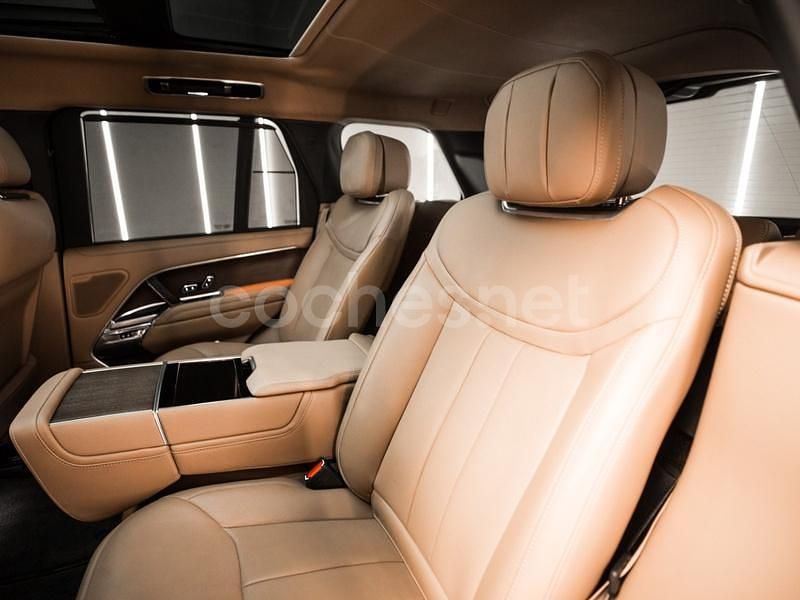 Begagnad Land Rover Range Rover Autobiography 510 HK (375 kW) 2023 Svart SUV
