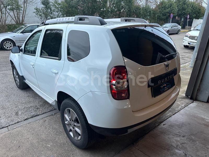 Usado Dacia Duster Lauréate 109 CV (80 kW) 2015 Blanco SUV
