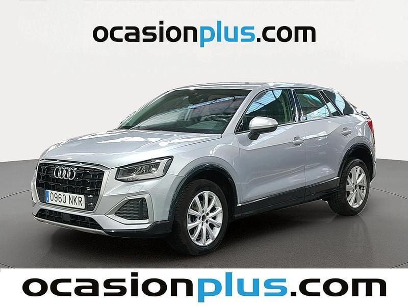 Usado Audi Q2 Advanced 150 CV (110 kW) 2023 Gris plata SUV