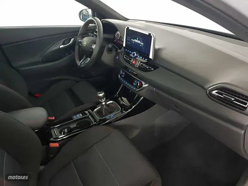 Nuevo Hyundai i30 N Line 115 CV (84 kW) 2026 Berlina