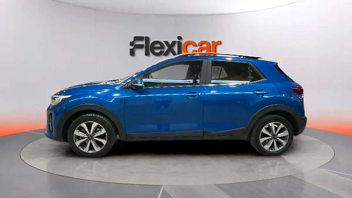 Usado Kia Stonic 101 CV (74 kW) 2024 Azul SUV