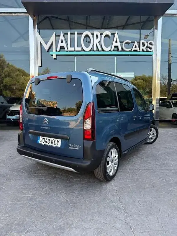 Usado Citroën Berlingo PureTech 109 CV (80 kW) 2017 Azul Monovolumen