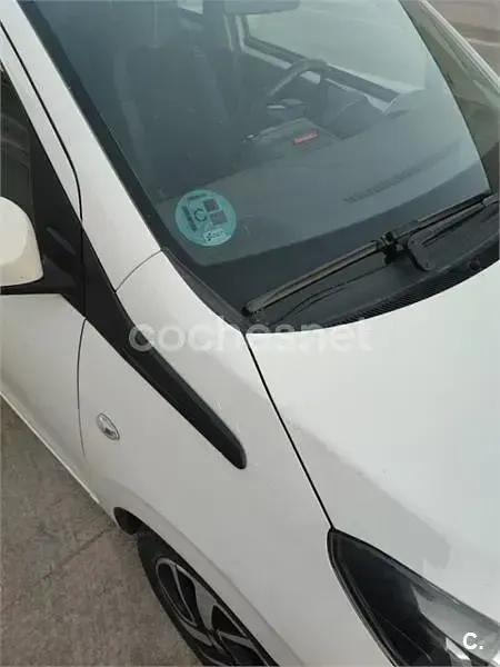 Usado Peugeot 108 82 CV (60 kW) 2016 Blanco Berlina