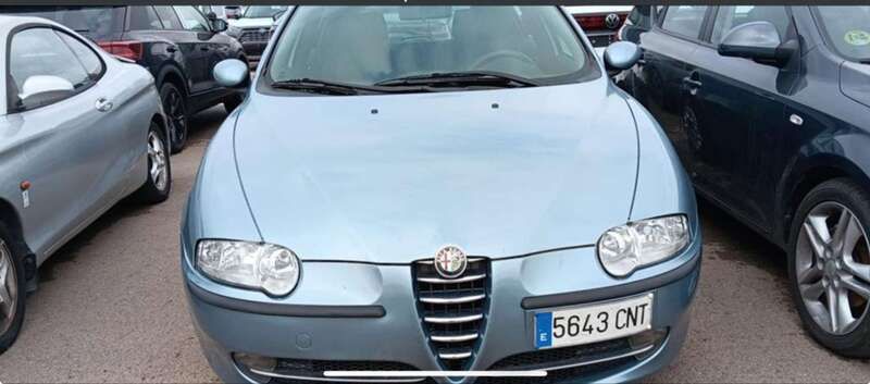 Azul Usado 2003 Alfa Romeo 147 Impression Utilitario | 3900 € (Buen precio) - Imagen 1/4