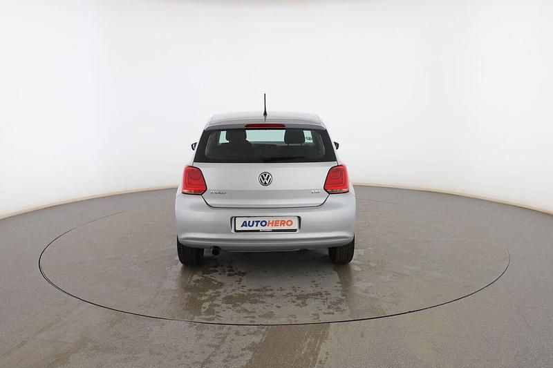 Usado VW Polo Advance 90 CV (66 kW) 2013 Gris Berlina