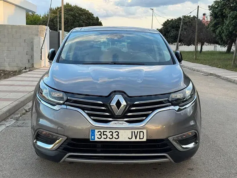 Usado Renault Espace Initiale Paris 160 CV (117 kW) 2017 Gris / plata Monovolumen