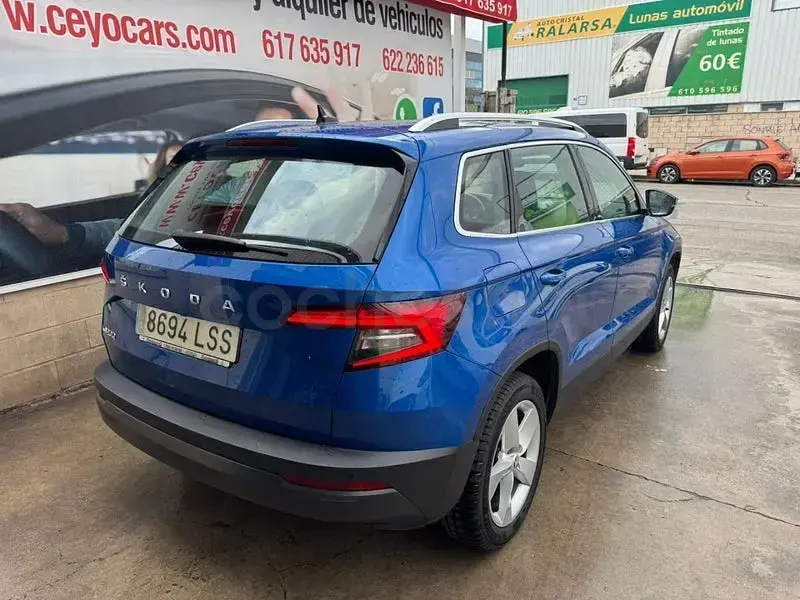 Usado Skoda Karoq Ambition 116 CV (85 kW) 2021 Azul SUV