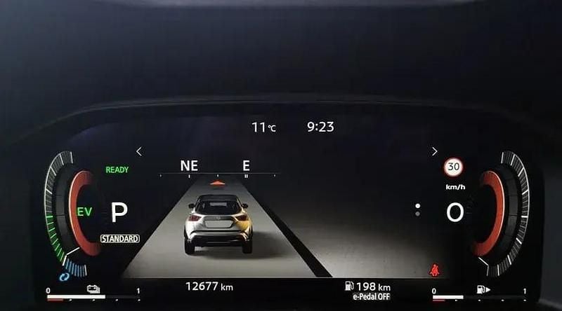 Usado Nissan Juke 143 CV (105 kW) 2025 Carroceria bitono magnetic blue midnight black SUV