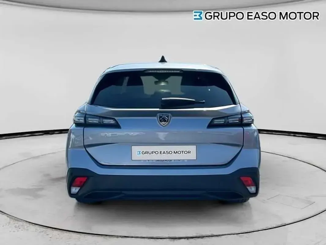 Usado Peugeot 308 Active 131 CV (96 kW) 2022 Gris Utilitario