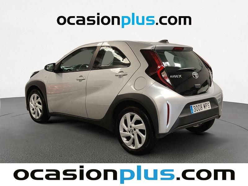Usado Toyota Aygo X Play 72 CV (52 kW) 2024 Gris SUV