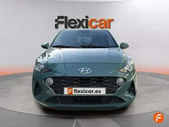 Usado Hyundai i10 67 CV (49 kW) 2022 Verde Utilitario