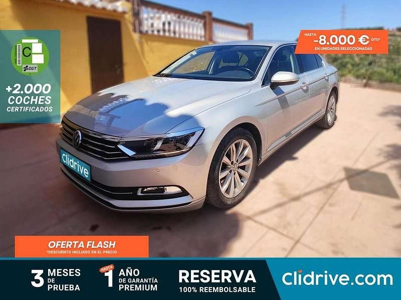 Gris Usado 2016 VW Passat Advance Berlina | 8990 € (Super precio) - Imagen 1/3