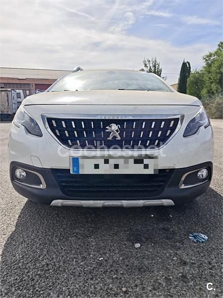 Usado Peugeot 2008 Allure 110 CV (80 kW) 2019 Blanco SUV