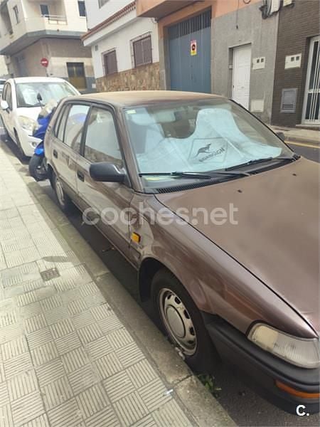 Usado Toyota Corolla 95 CV (69 kW) 1991 Granate Berlina