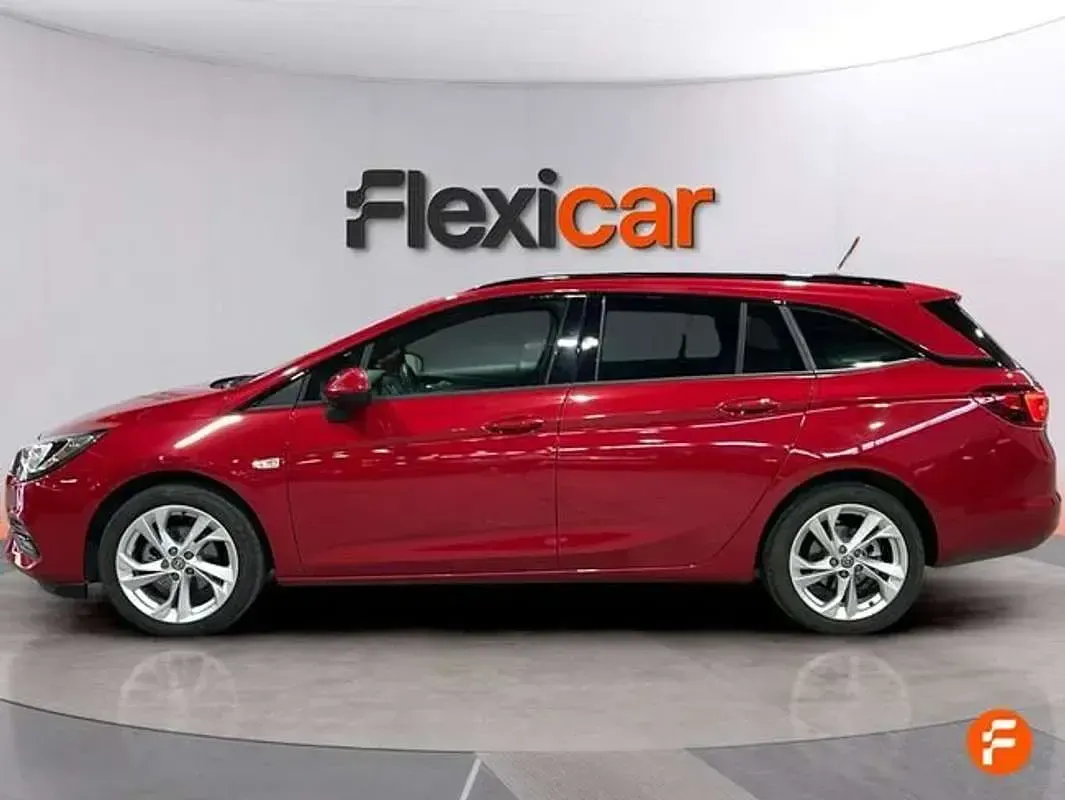 Usado Opel Astra GS Line 131 CV (96 kW) 2020 Rojo Utilitario