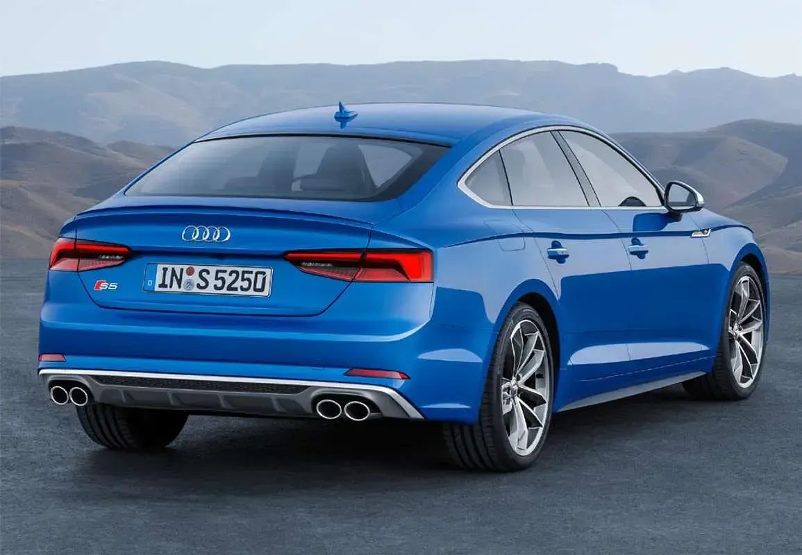 Usado Audi S5 Sportback 354 CV (260 kW) 2018 Rojo Utilitario