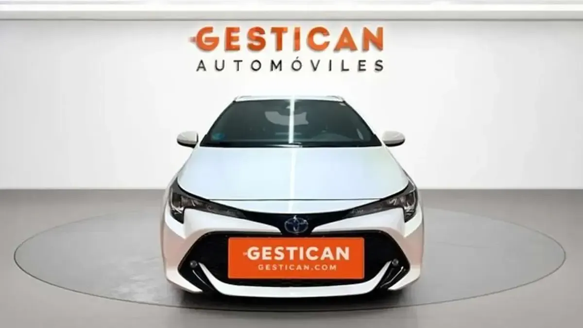 Usado Toyota Corolla Active 122 CV (89 kW) 2022 Blanco Familiar