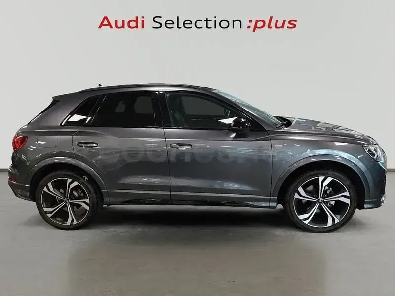 Usado Audi Q3 150 CV (110 kW) 2022 Gris / plata SUV