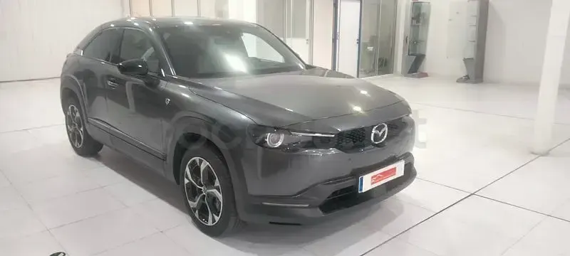 Usado Mazda MX30 Makoto 170 CV (125 kW) 2025 Gris / plata SUV