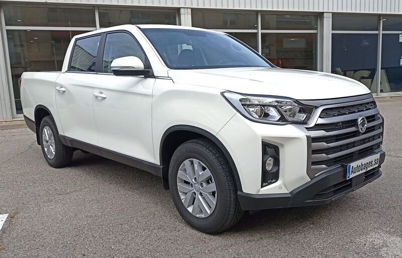 Usado Ssangyong (KGM) Musso 202 CV (148 kW) 2023 Blanco Berlina