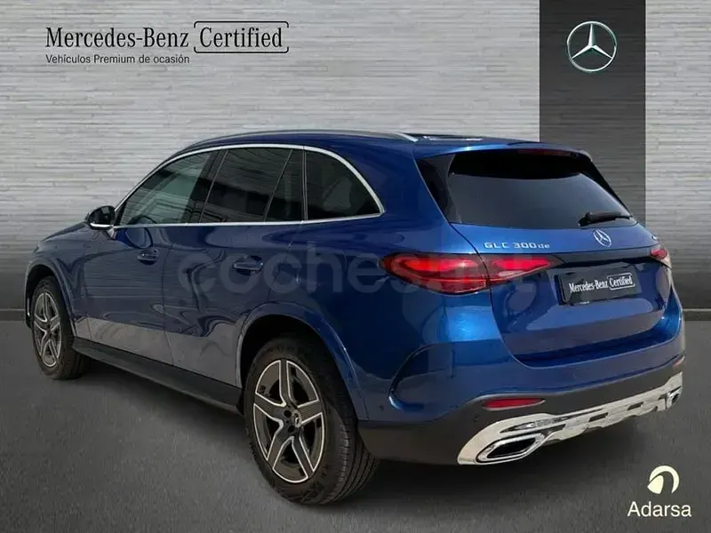 Usado Mercedes GLC300e 333 CV (244 kW) 2024 Azul espectral SUV