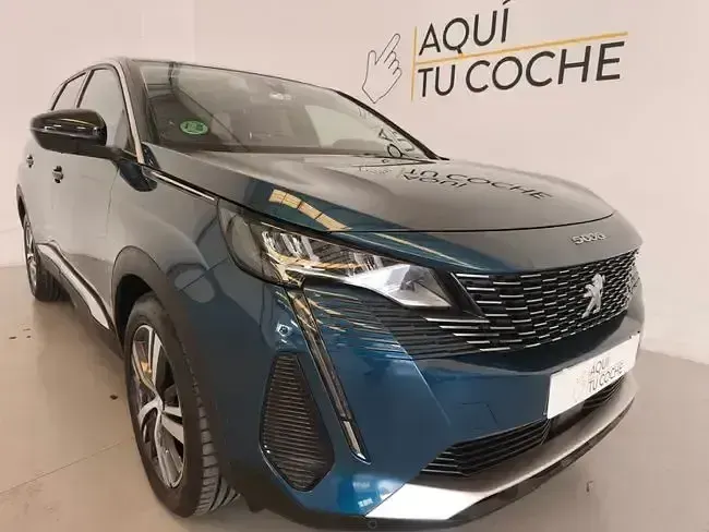 Usado Peugeot 5008 Allure 130 CV (95 kW) 2022 Verde SUV