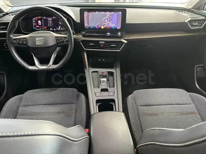 Usado Seat Leon XCELLENCE 204 CV (150 kW) 2021 Blanco Berlina