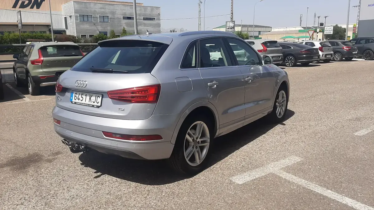 Usado Audi Q3 150 CV (110 kW) 2018 Gris SUV