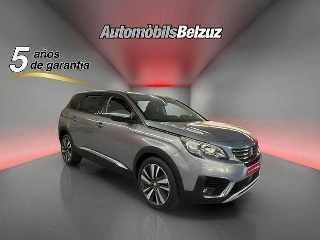 Usado Peugeot 5008 Active 131 CV (96 kW) 2019 Gris SUV