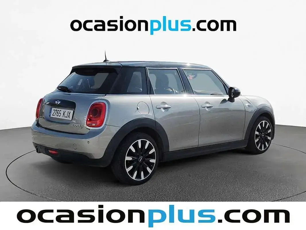 Usado Mini Cooper D 116 CV (85 kW) 2018 Gris Utilitario