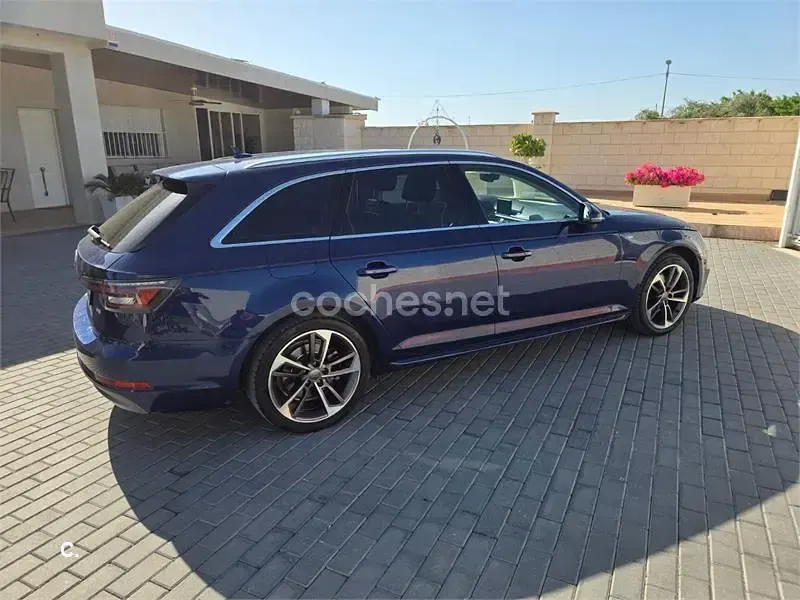 Usado Audi A4 S-Line 150 CV (110 kW) 2016 Azul Familiar