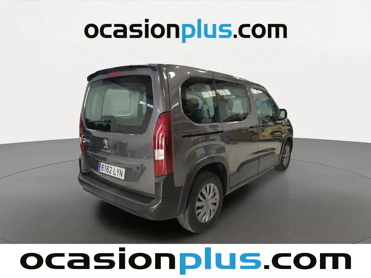 Usado Peugeot Rifter Style 100 CV (73 kW) 2022 Gris plata Monovolumen
