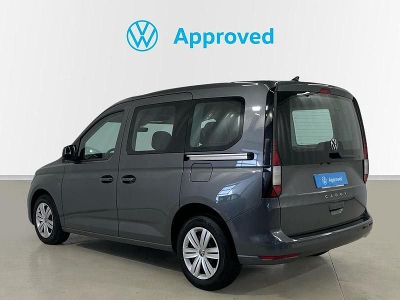 Usado VW Caddy 122 CV (89 kW) 2025 Gris Monovolumen