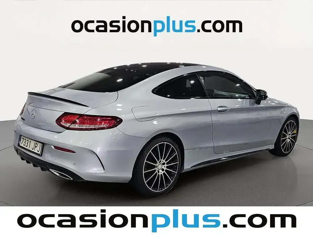 Usado Mercedes C220 AMG 170 CV (125 kW) 2016 Gris Coupe