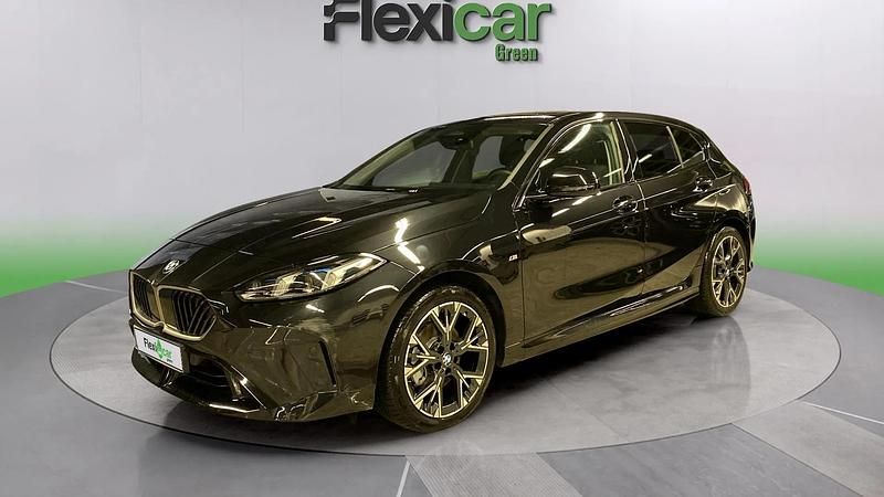 Usado BMW 120 170 CV (125 kW) 2025 Negro Utilitario