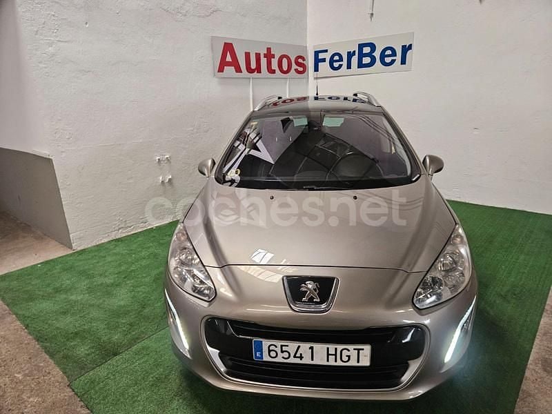 Beige Usado 2013 Peugeot 308 SW Access Familiar | 6600 € (Precio justo) - Imagen 1/4