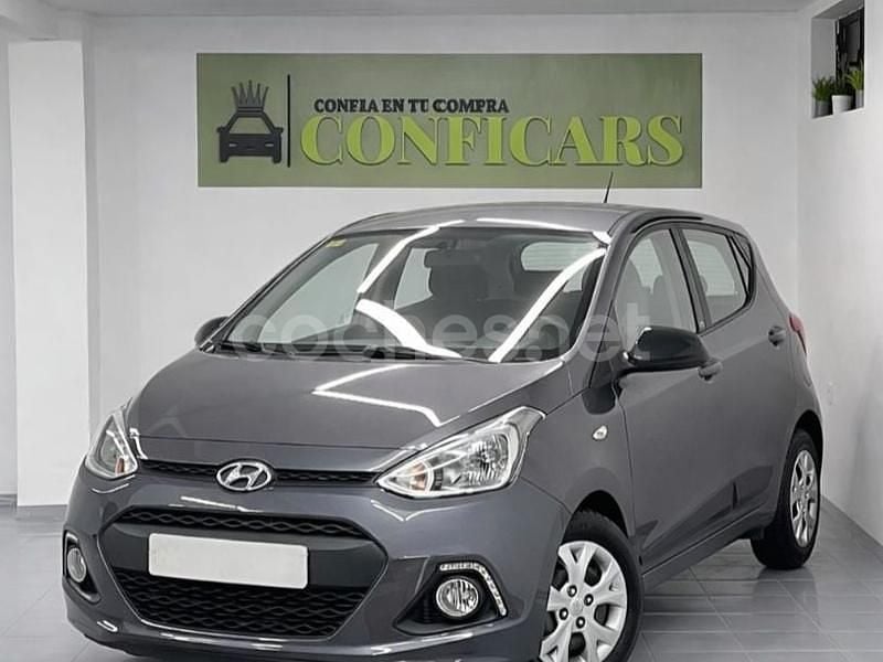 Gris Usado 2015 Hyundai i10 Style Utilitario | 7990 € (Precio justo) - Imagen 1/4