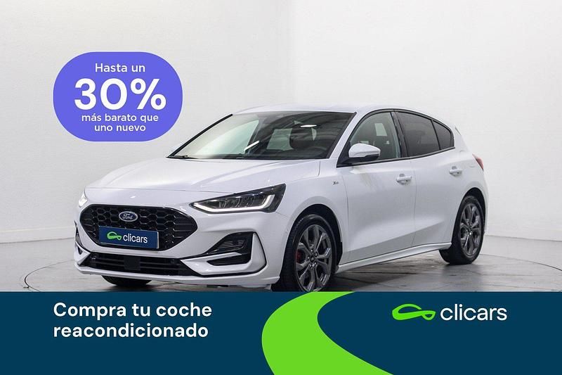 Usado Ford Focus ST-Line 125 CV (91 kW) 2022 Blanco Berlina