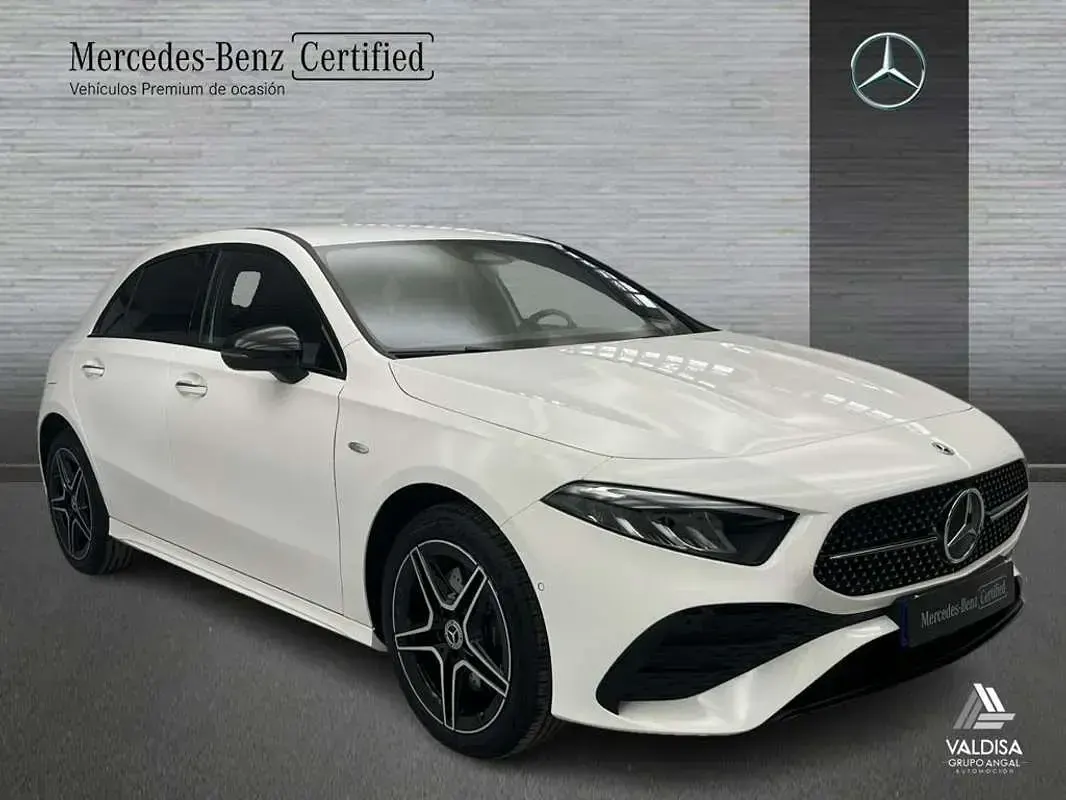 Usado Mercedes A250 218 CV (160 kW) 2025 Berlina