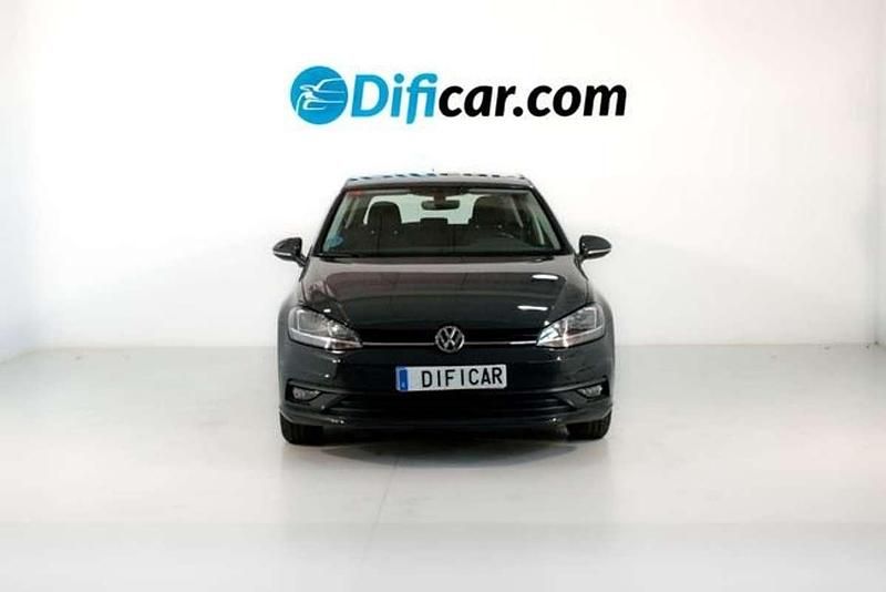 Usado VW Golf VII 117 CV (86 kW) 2019 Gris Berlina